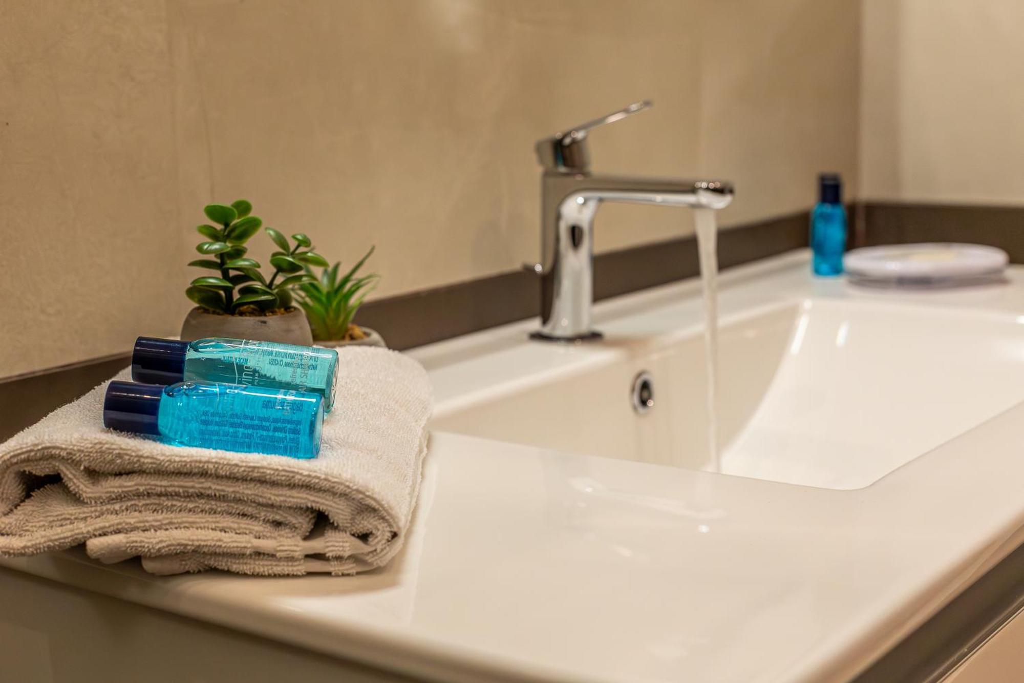 Iflat New Cozy Retreat Near The Colosseum Apartment Rom