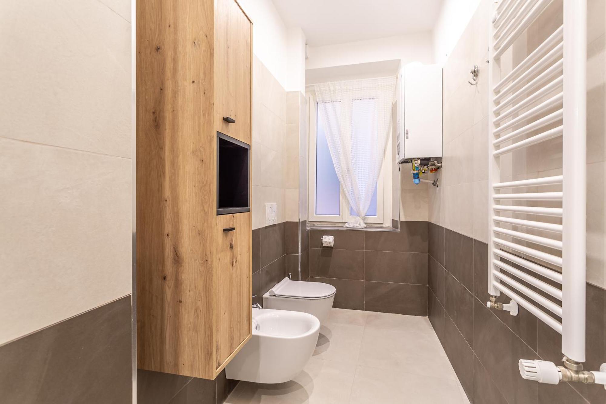 Apartment Iflat New Cozy Retreat Near The Colosseum Rom