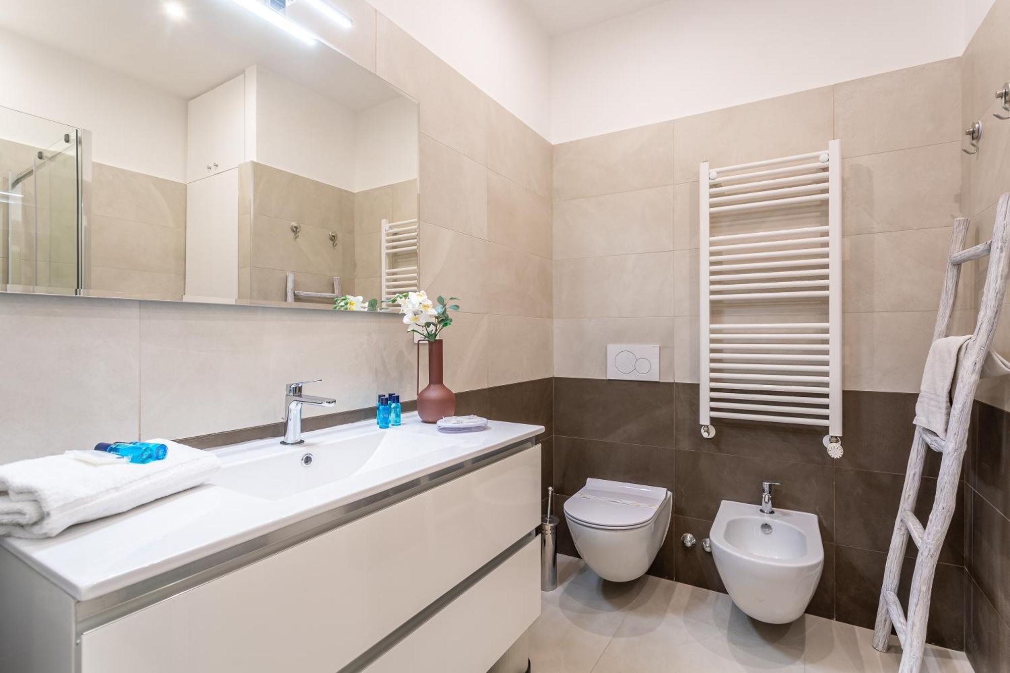 Iflat New Cozy Retreat Near The Colosseum Rom
